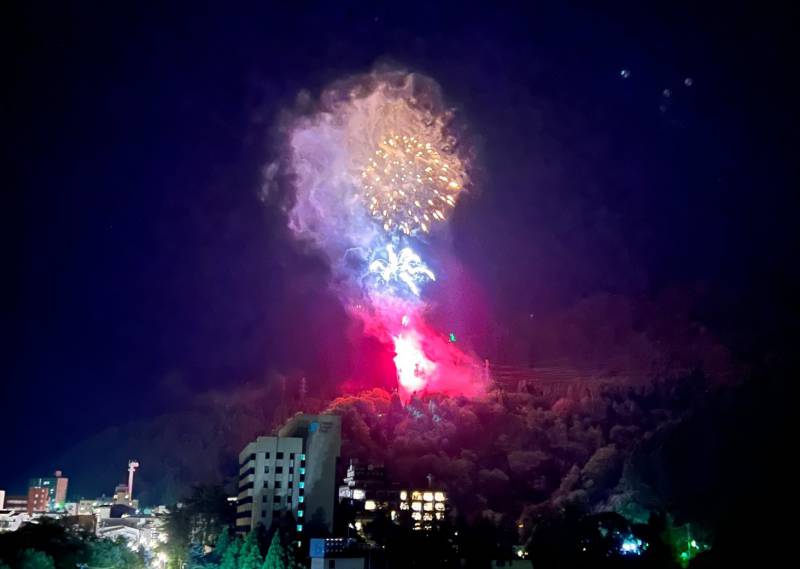 ☆彡宇奈月温泉峡谷花火饗宴☆彡