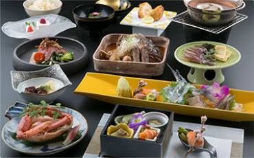 サン柳亭の逸品「鯛の兜煮」を味わう