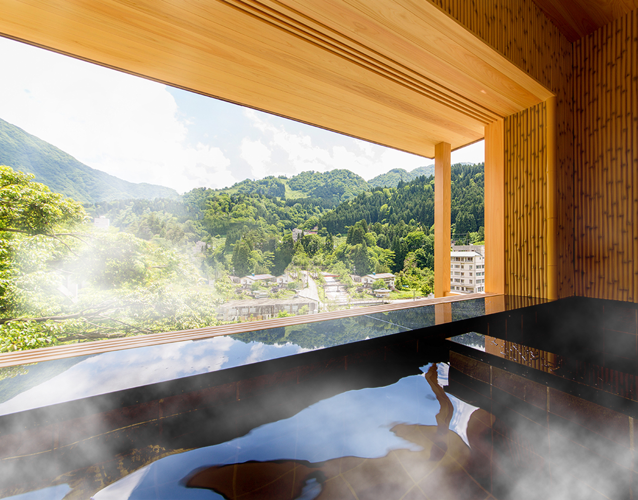 “ツベツベ”の美人の湯 黒部川のせせらぎと山香に浸る至福の時間